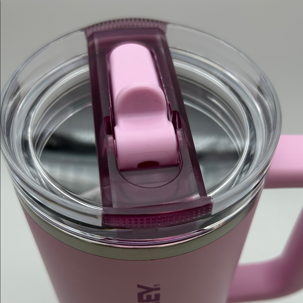 Stanley Pink Quencher Tumbler with Handle 40 oz - Picture 2 of 4
